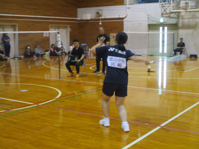 バドミントン　試合風景